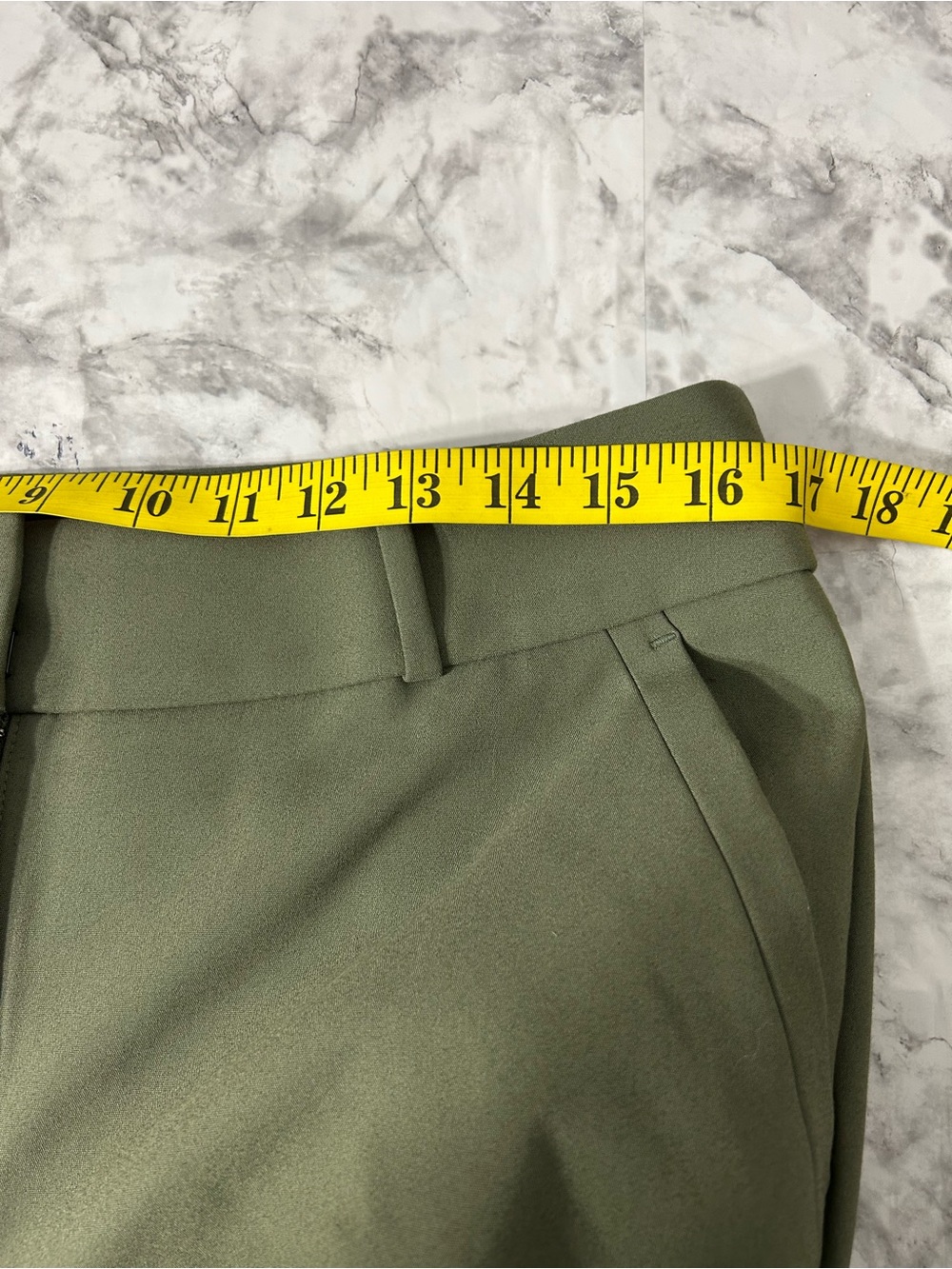 LOFT curvy Olive Green Cropped Straight-Leg Pants
7 - Picture 3 of 8